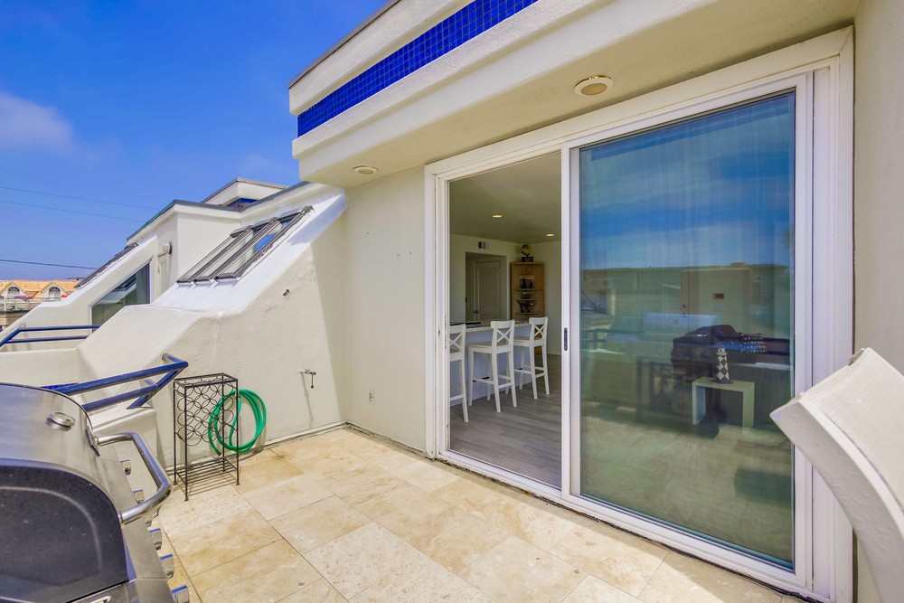 Virtual tour photo 32 of 54 for 2695 Ocean Front Walk
