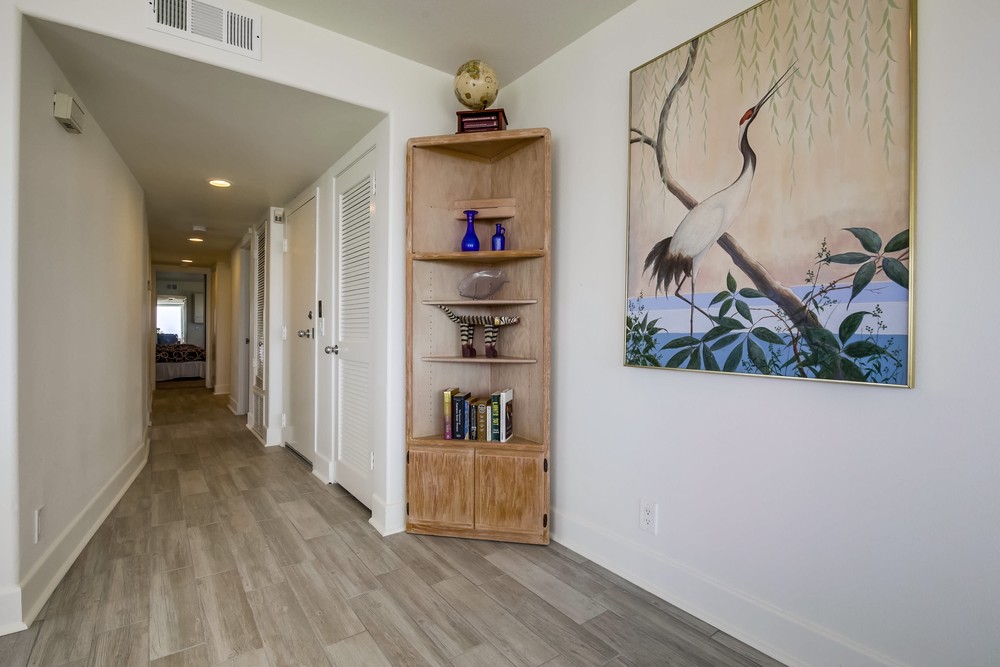 Virtual tour photo 33 of 54 for 2695 Ocean Front Walk