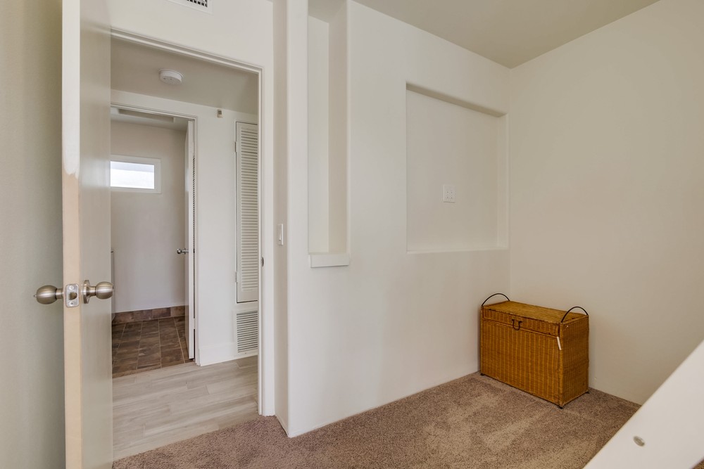 Virtual tour photo 47 of 54 for 2695 Ocean Front Walk