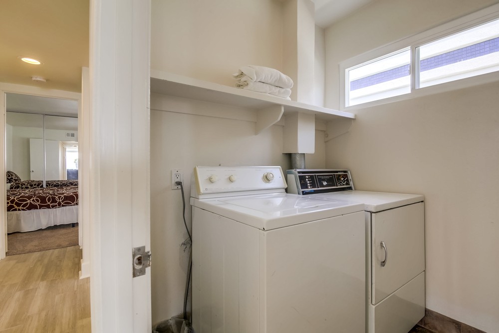 Virtual tour photo 49 of 54 for 2695 Ocean Front Walk