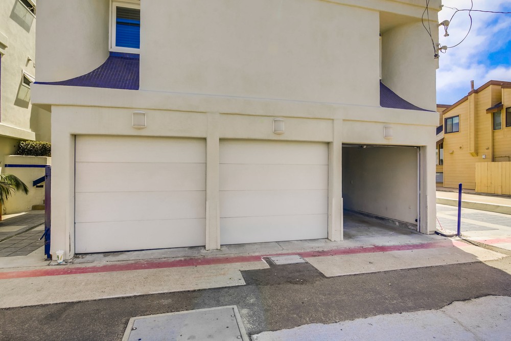 Virtual tour photo 53 of 54 for 2695 Ocean Front Walk