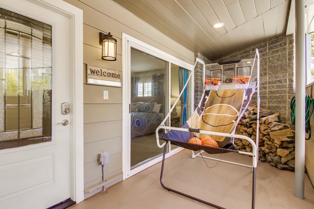 Virtual tour photo 11 of 83 for 2696 Bayside Ln