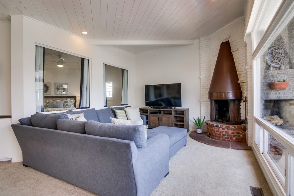 Virtual tour photo 13 of 83 for 2696 Bayside Ln
