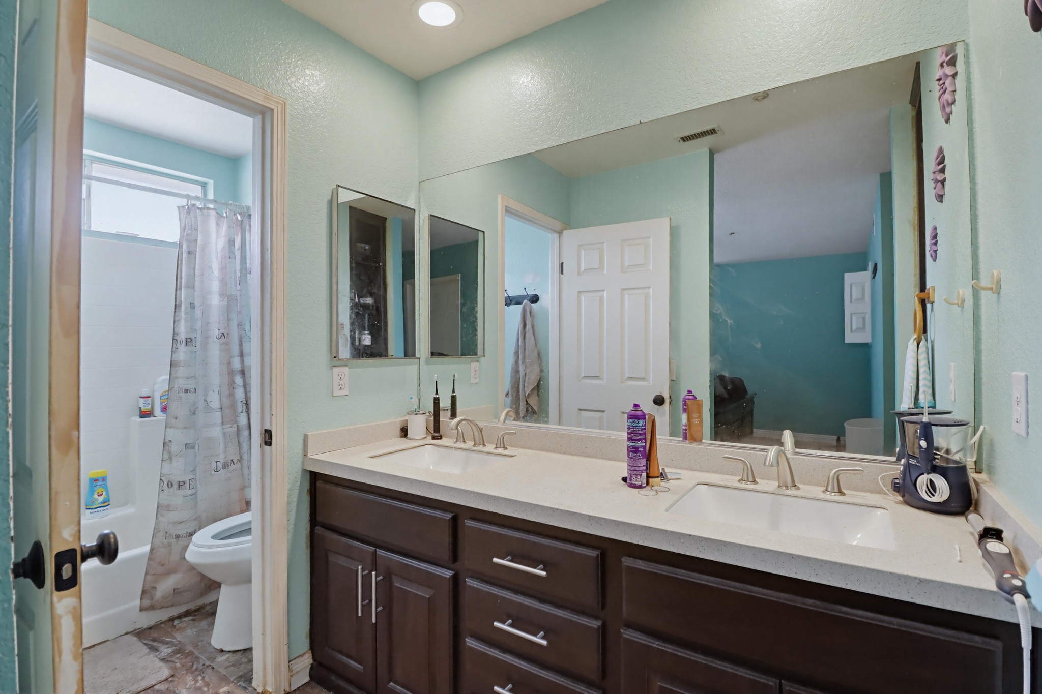 Virtual tour photo 32 of 39 for 2698 Valencia Canyon