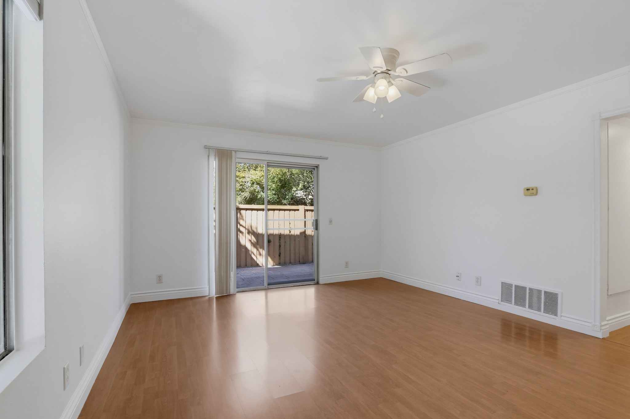 Virtual tour photo 9 of 55 for 27 Rockwood #6