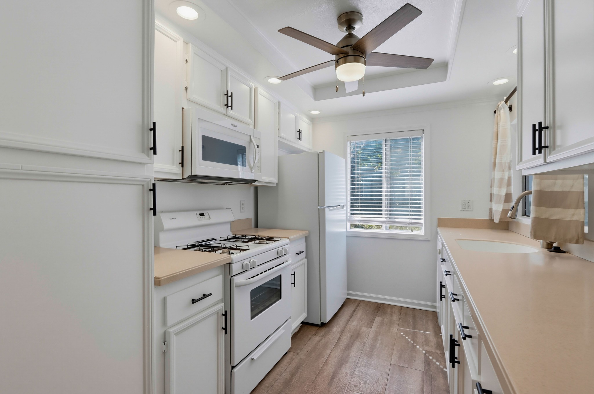Virtual tour photo 19 of 55 for 27 Rockwood #6