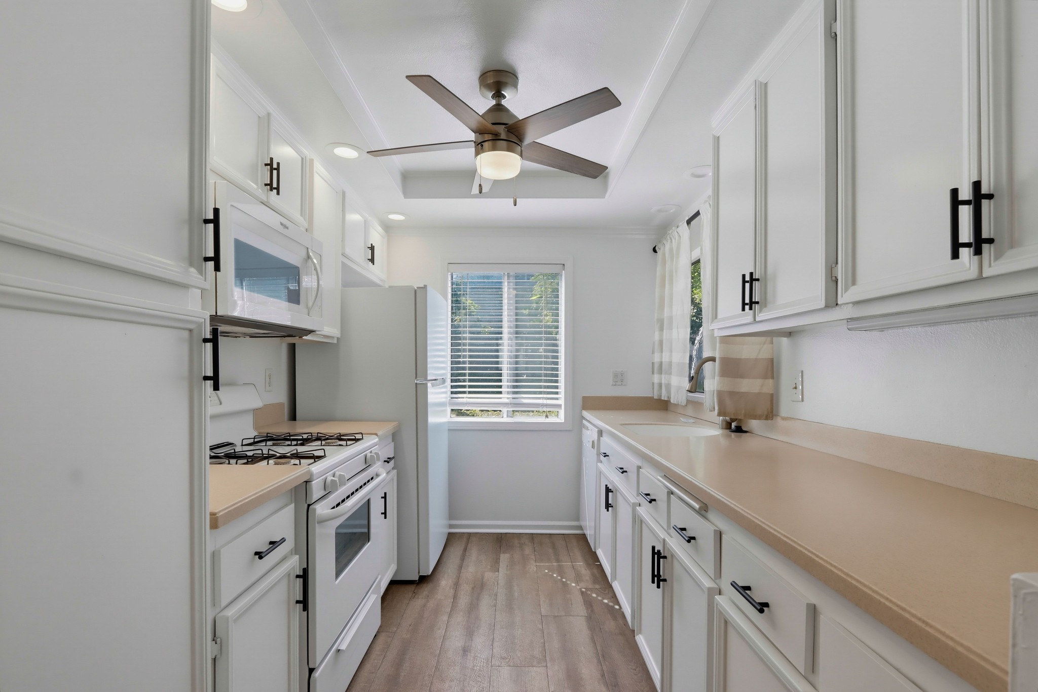 Virtual tour photo 20 of 55 for 27 Rockwood #6