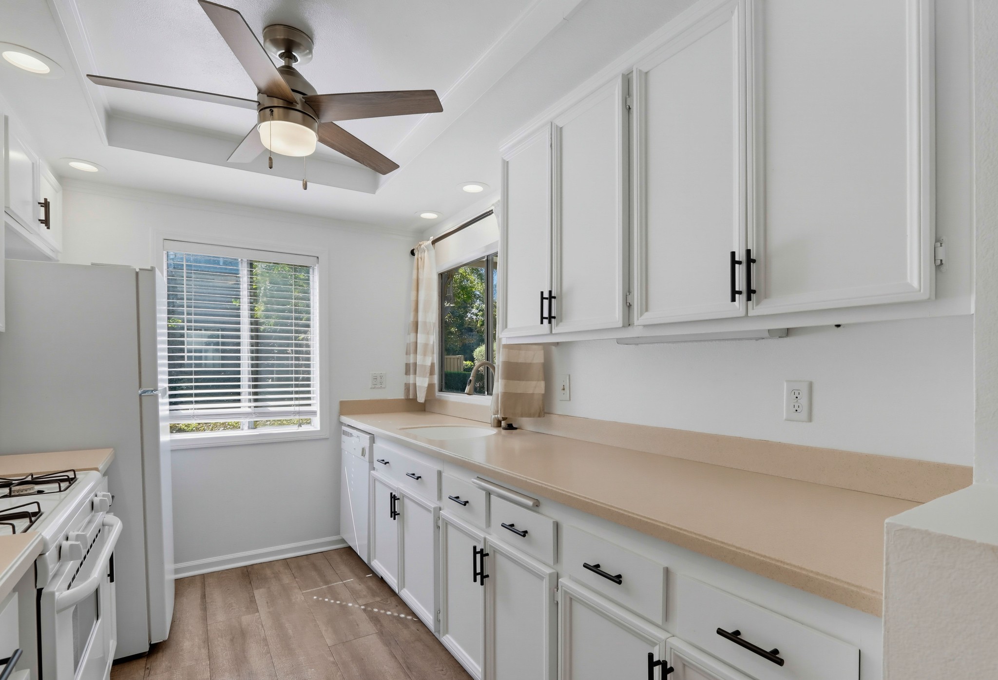 Virtual tour photo 21 of 55 for 27 Rockwood #6