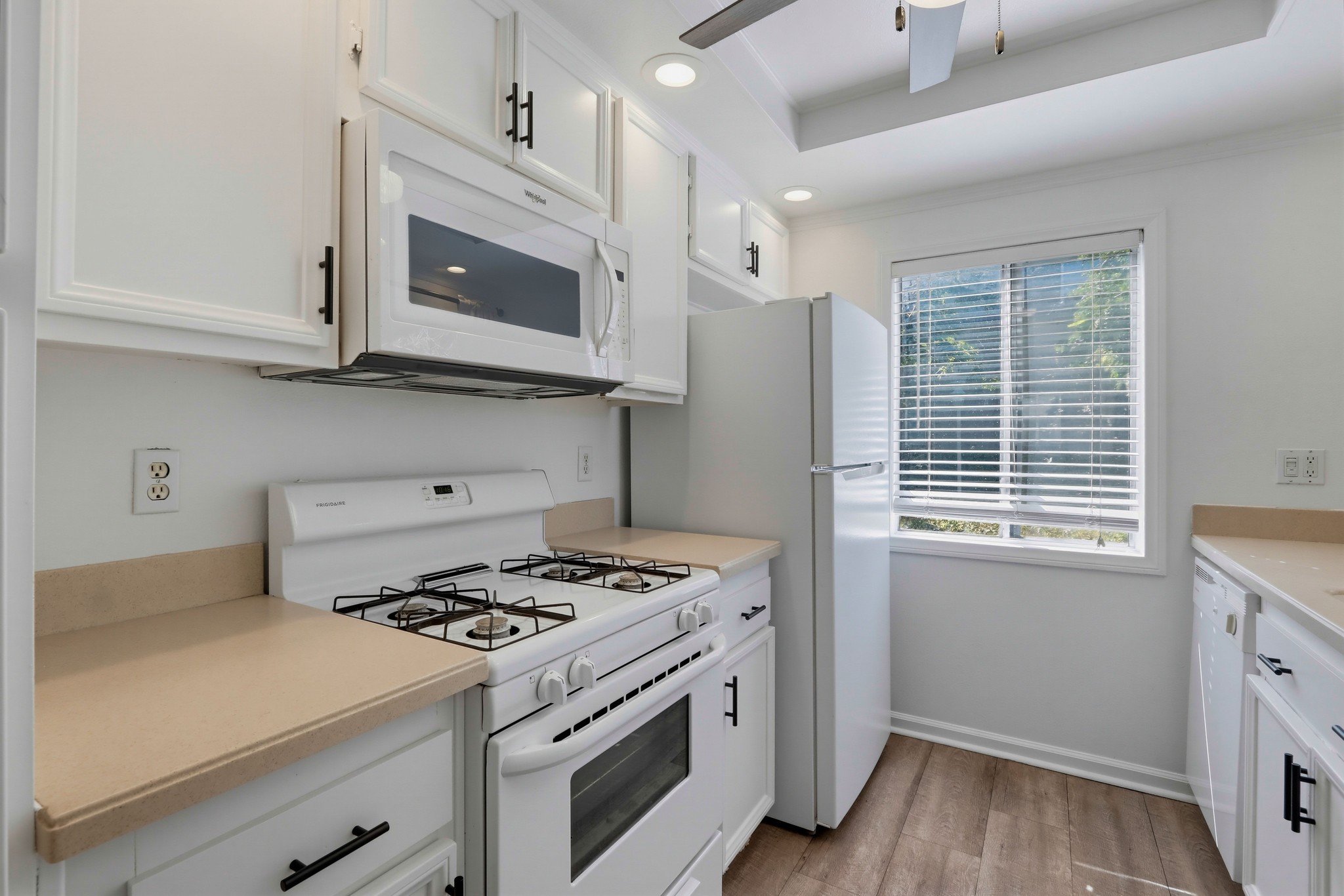 Virtual tour photo 22 of 55 for 27 Rockwood #6