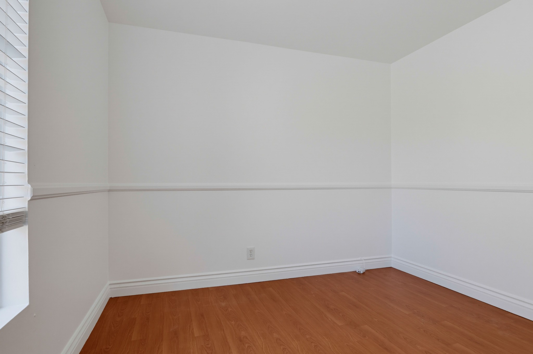Virtual tour photo 28 of 55 for 27 Rockwood #6