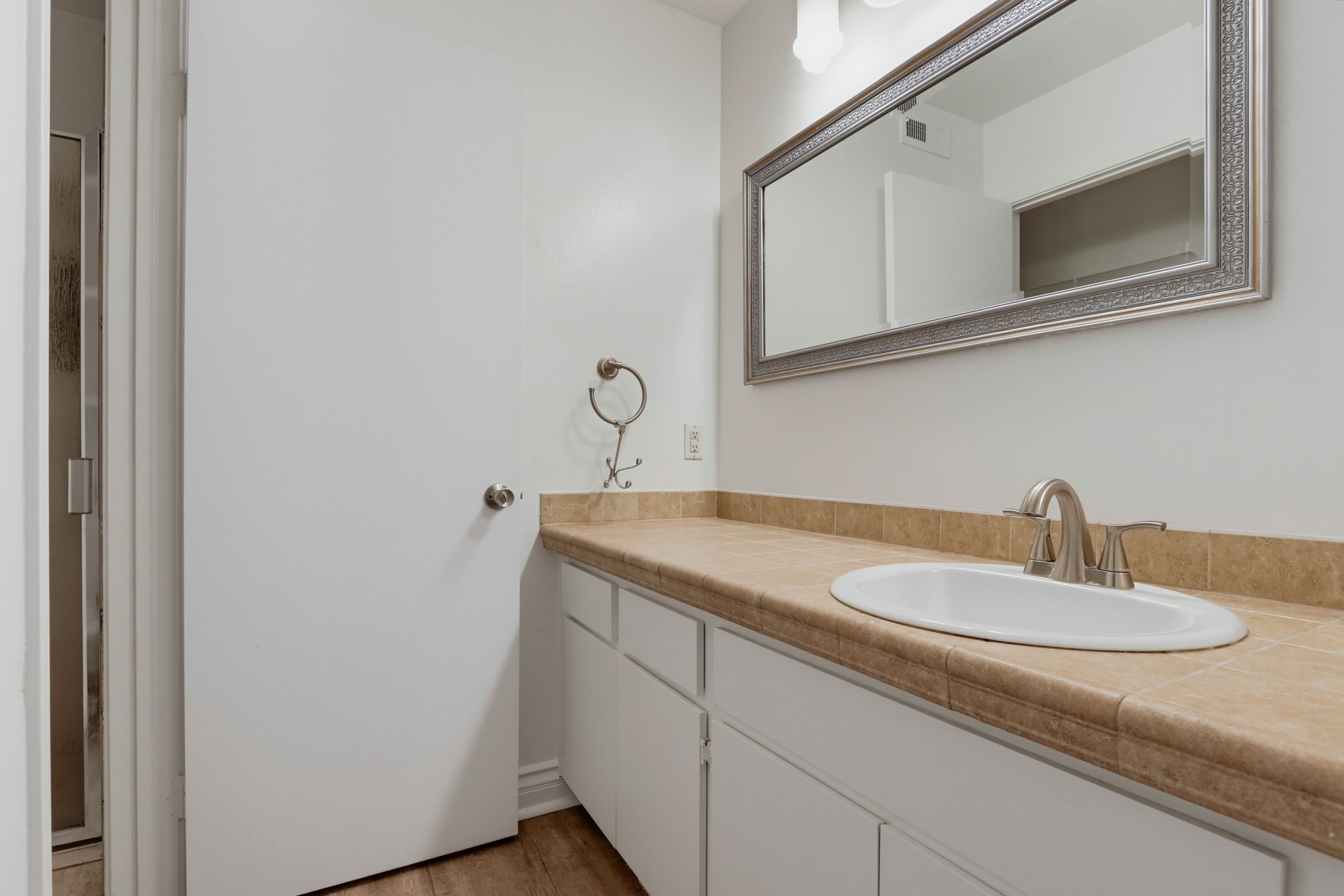 Virtual tour photo 37 of 55 for 27 Rockwood #6