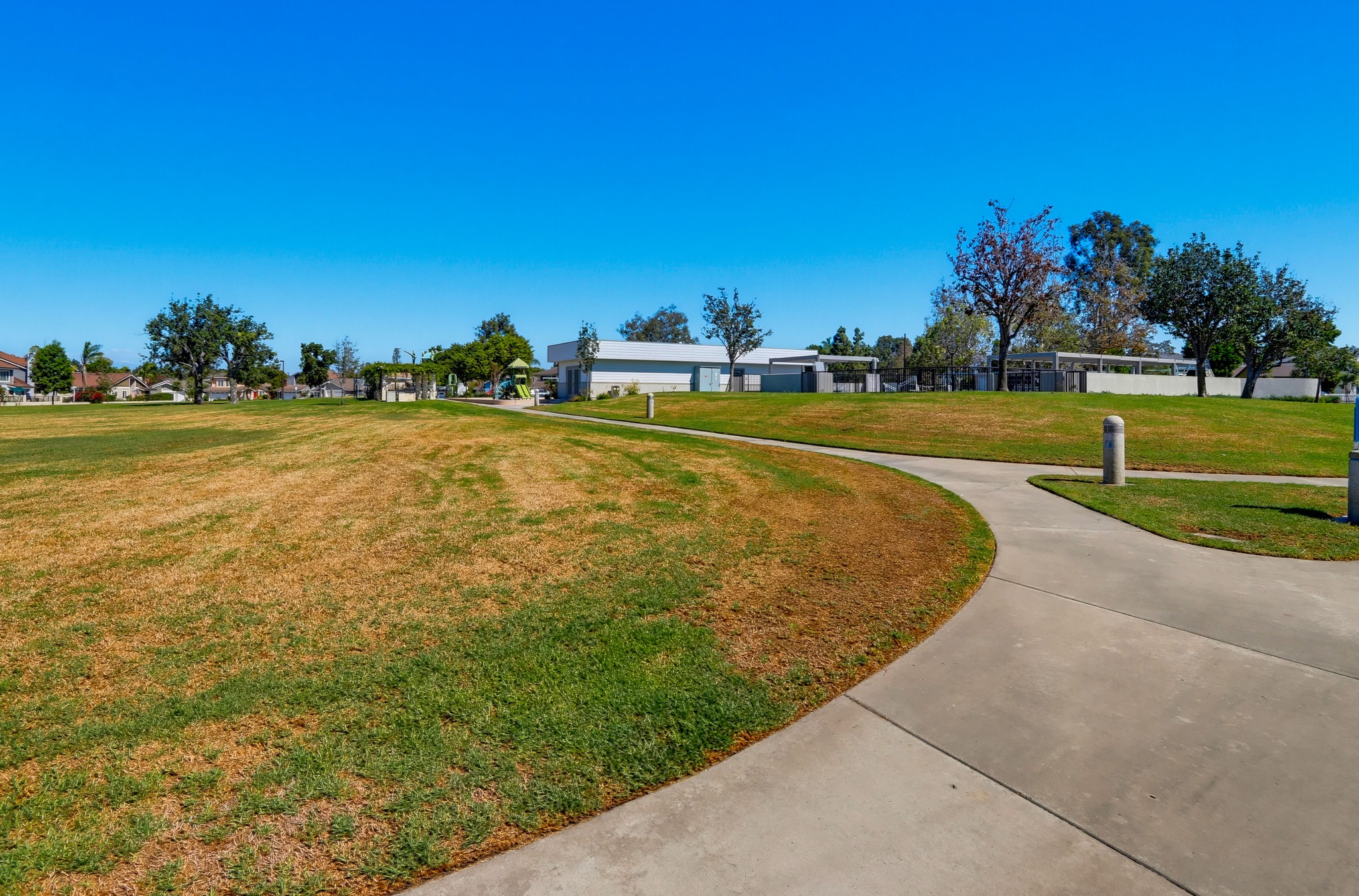 Virtual tour photo 48 of 55 for 27 Rockwood #6