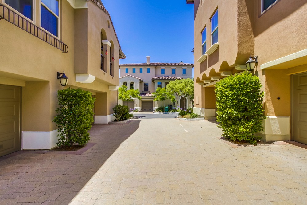 Virtual tour photo 36 of 38 for 2700 Piantino Cir