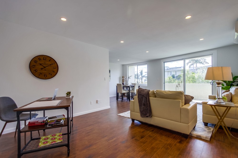Virtual tour photo 11 of 43 for 2701 2nd Ave #103