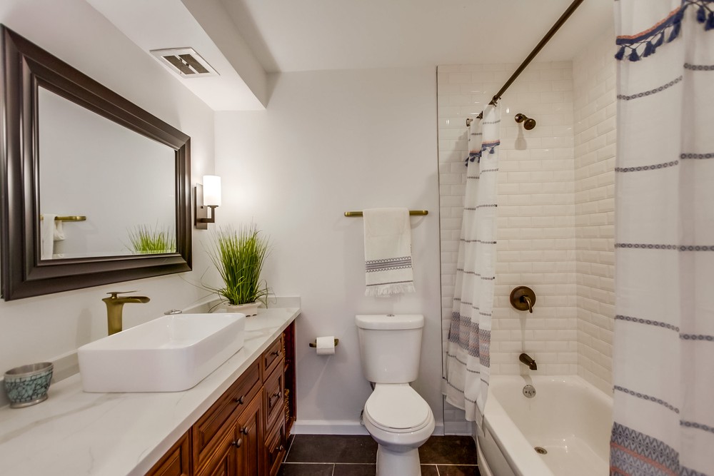 Virtual tour photo 37 of 43 for 2701 2nd Ave #103