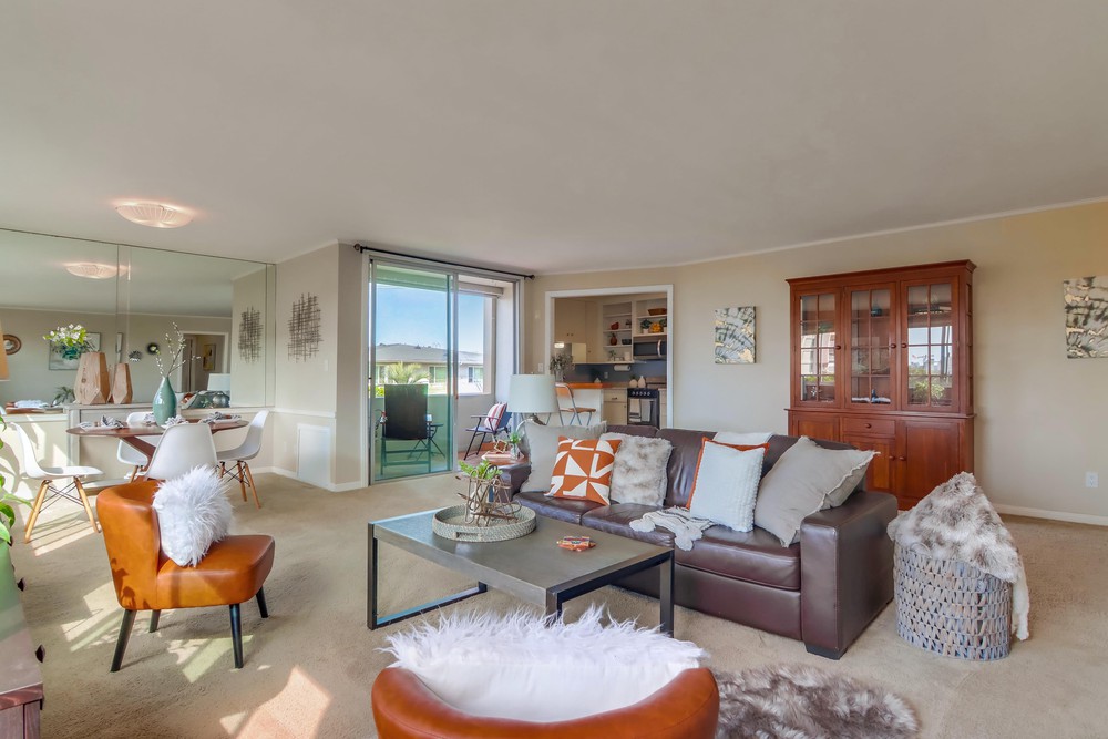 Virtual tour photo 10 of 42 for 2701 2nd Ave