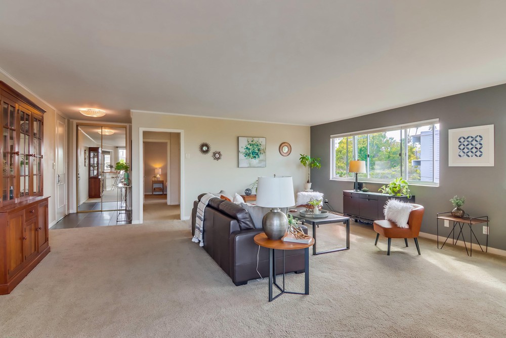 Virtual tour photo 11 of 42 for 2701 2nd Ave