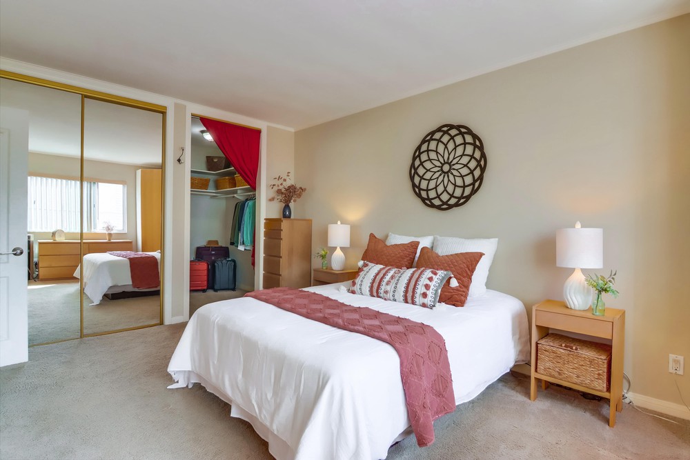 Virtual tour photo 31 of 42 for 2701 2nd Ave