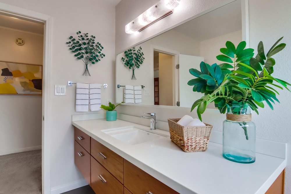 Virtual tour photo 37 of 42 for 2701 2nd Ave