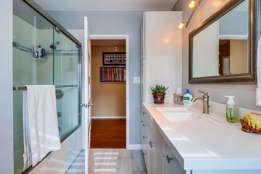 Virtual tour photo 33 of 37 for 2701 2nd Ave UNIT 101