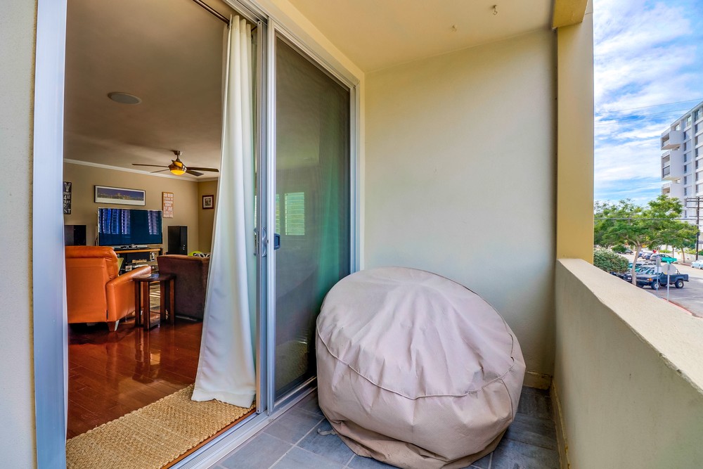 Virtual tour photo 34 of 37 for 2701 2nd Ave UNIT 101
