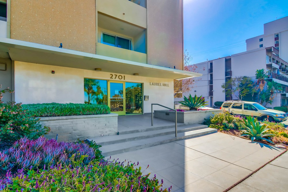 Virtual tour photo 5 of 41 for 2701 2nd Ave