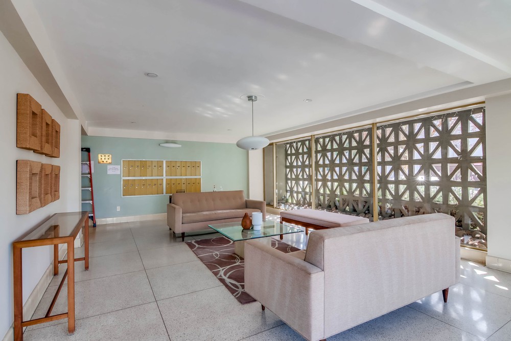 Virtual tour photo 6 of 41 for 2701 2nd Ave
