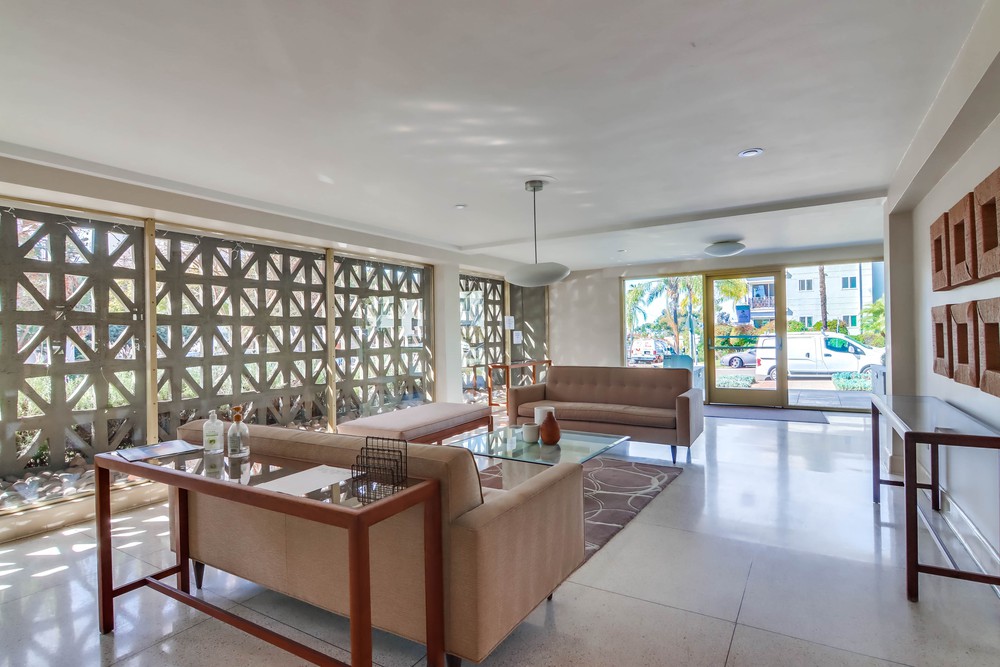 Virtual tour photo 7 of 41 for 2701 2nd Ave