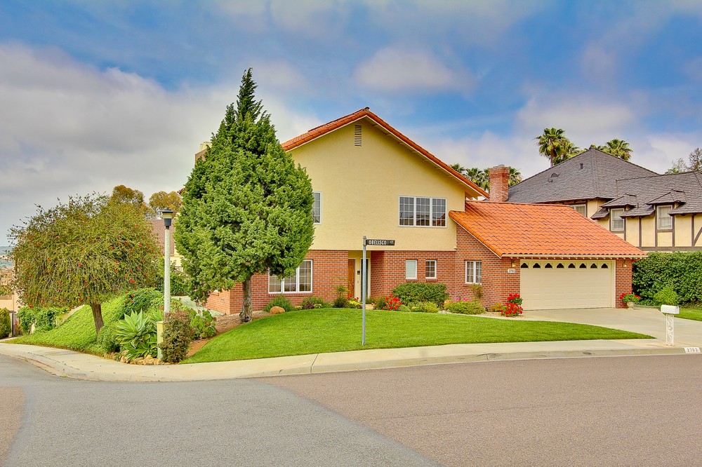 Virtual tour photo 4 of 38 for 2702 Obelisco Ct
