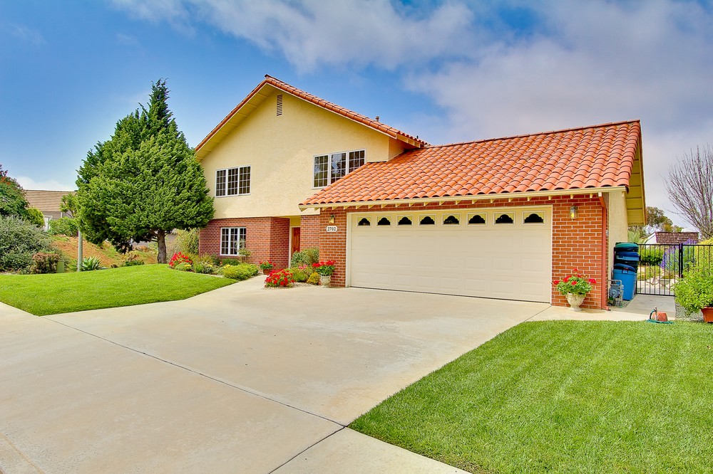 Virtual tour photo 5 of 38 for 2702 Obelisco Ct