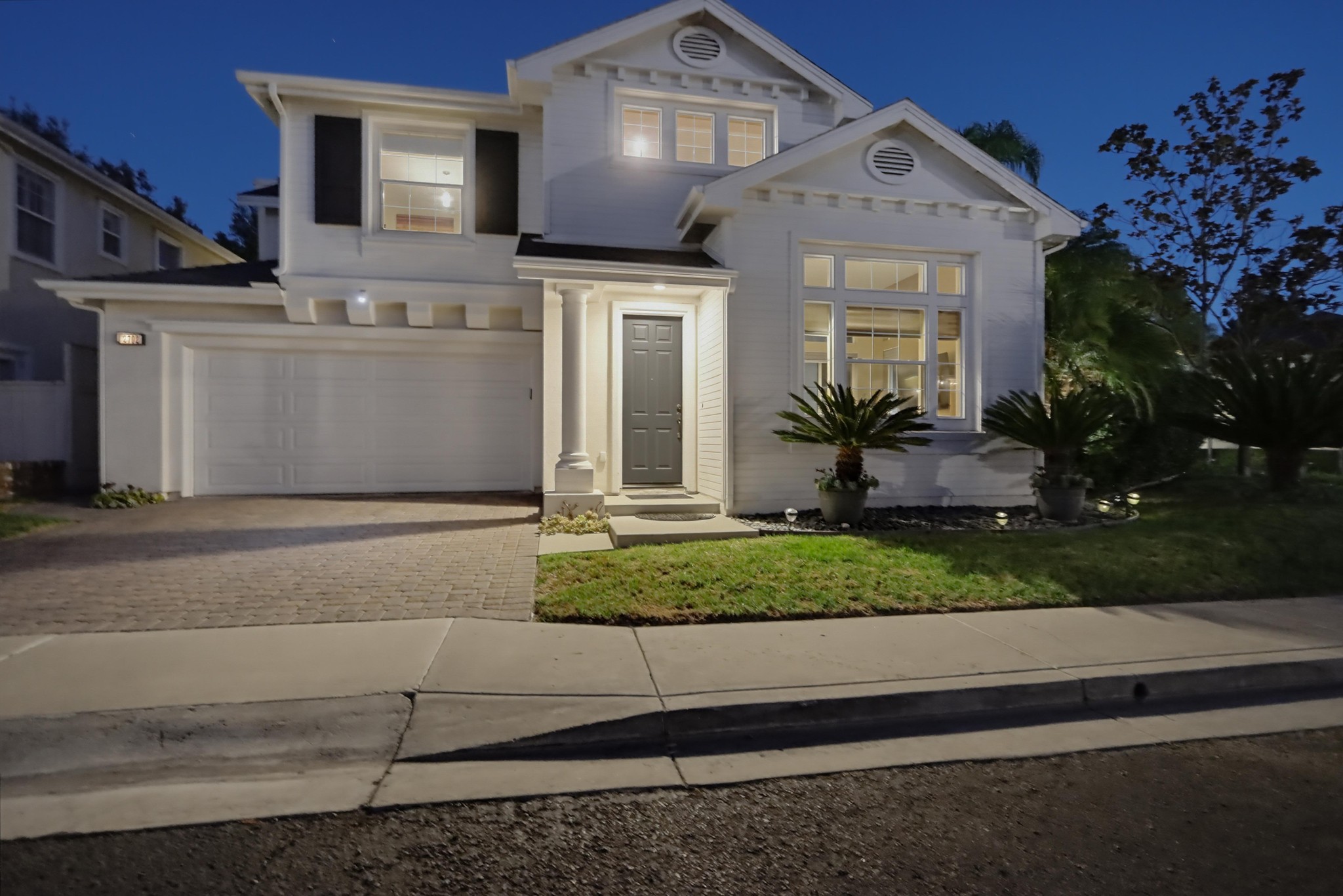 Virtual tour photo 3 of 96 for 2702 W Canyon Ave.