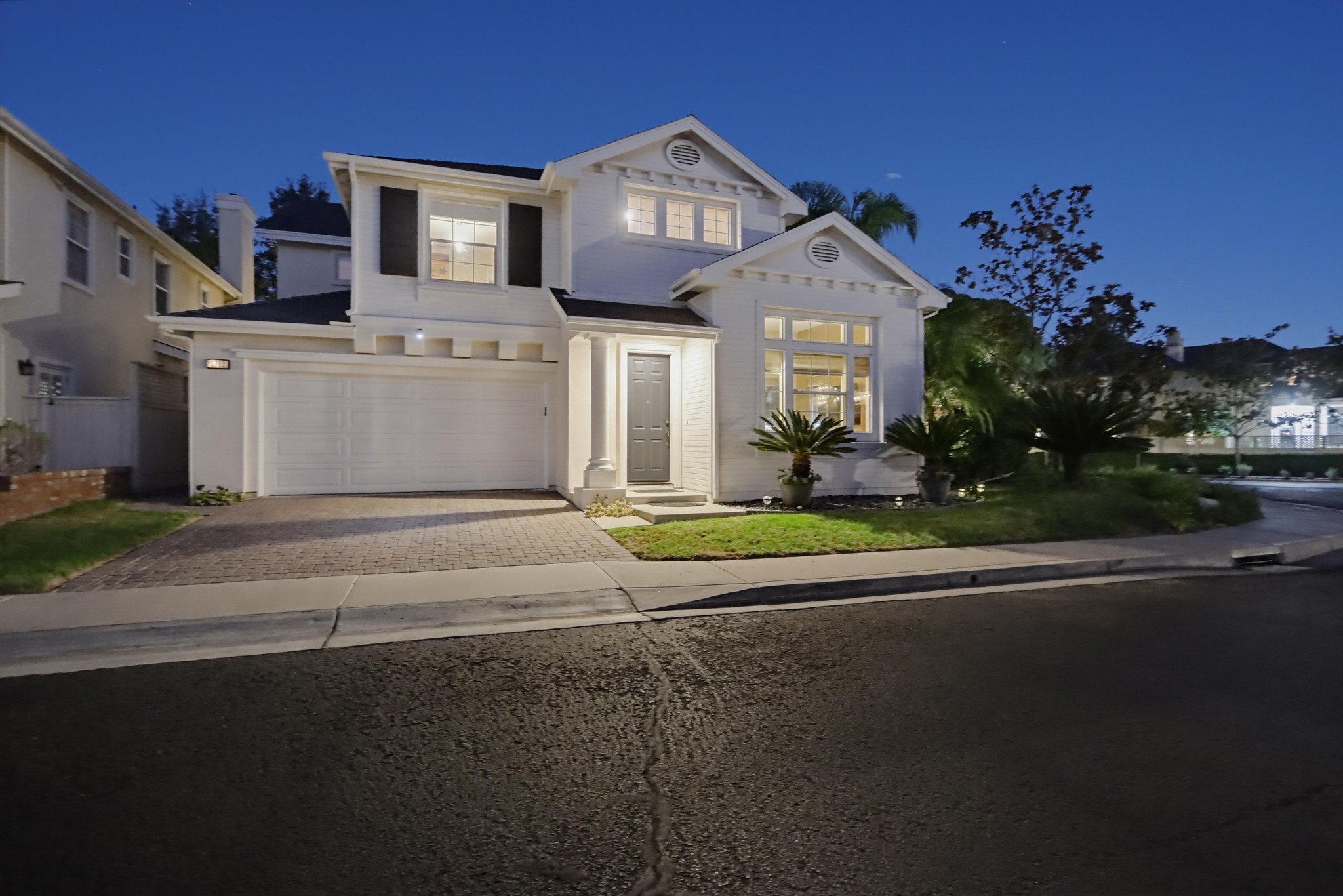 Virtual tour photo 4 of 96 for 2702 W Canyon Ave.
