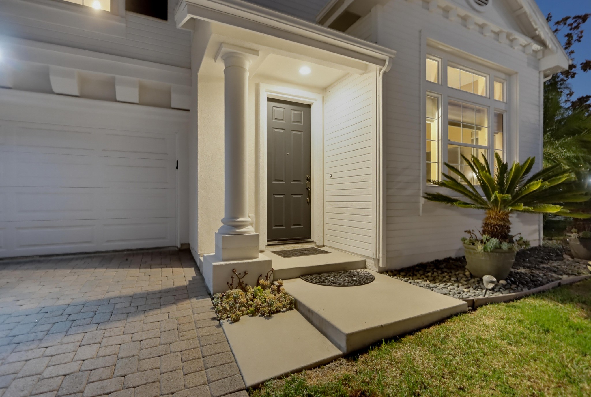 Virtual tour photo 6 of 96 for 2702 W Canyon Ave.