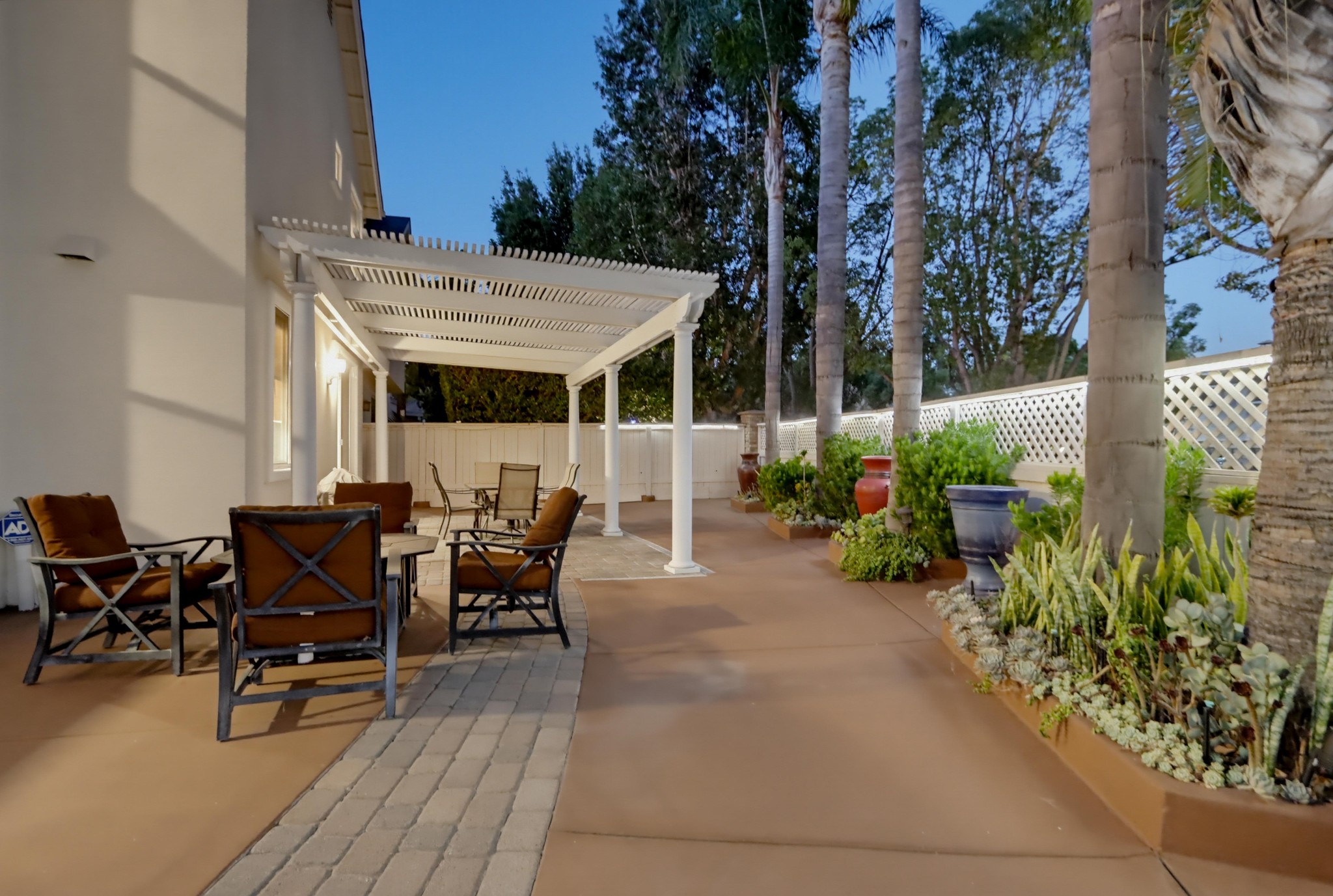 Virtual tour photo 11 of 96 for 2702 W Canyon Ave.