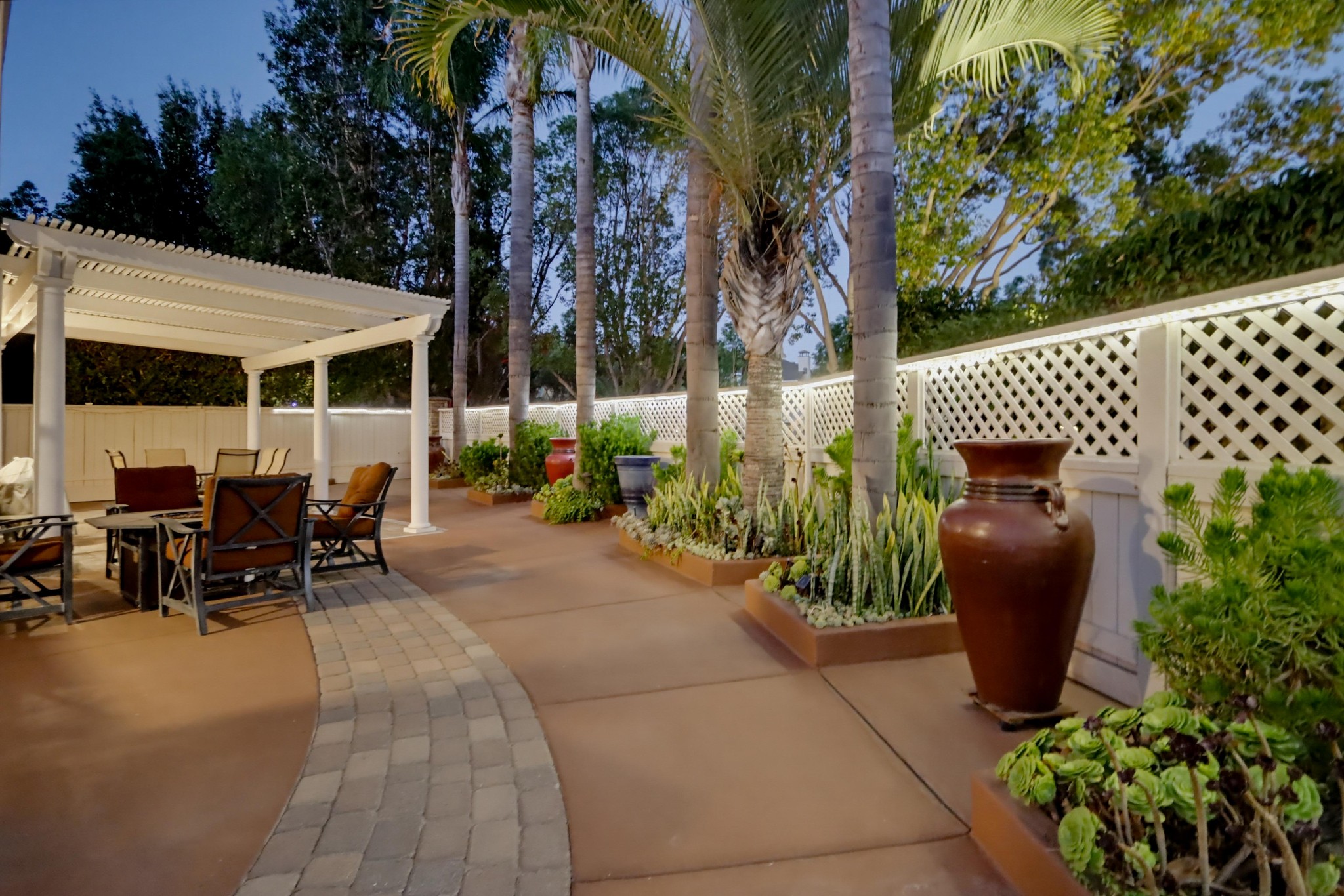 Virtual tour photo 12 of 96 for 2702 W Canyon Ave.