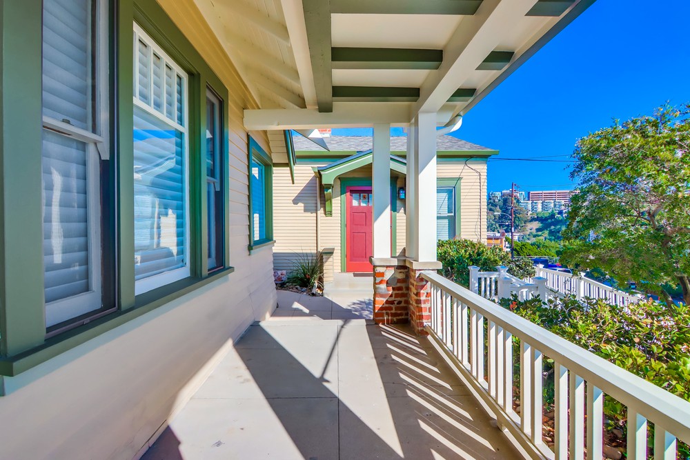Virtual tour photo 7 of 22 for 2705 Columbia St
