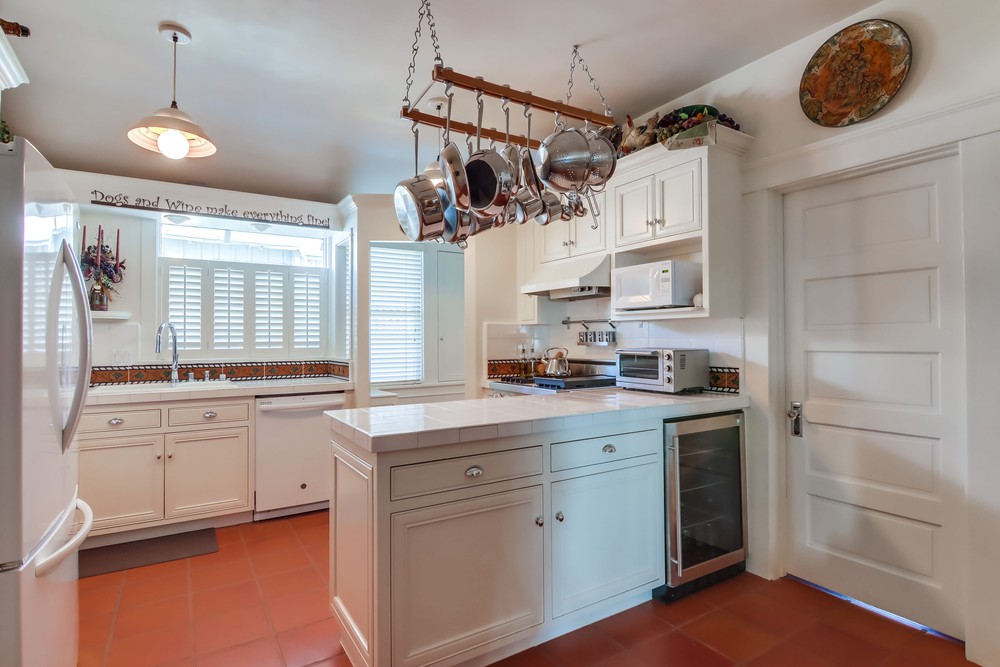 Virtual tour photo 9 of 22 for 2705 Columbia St
