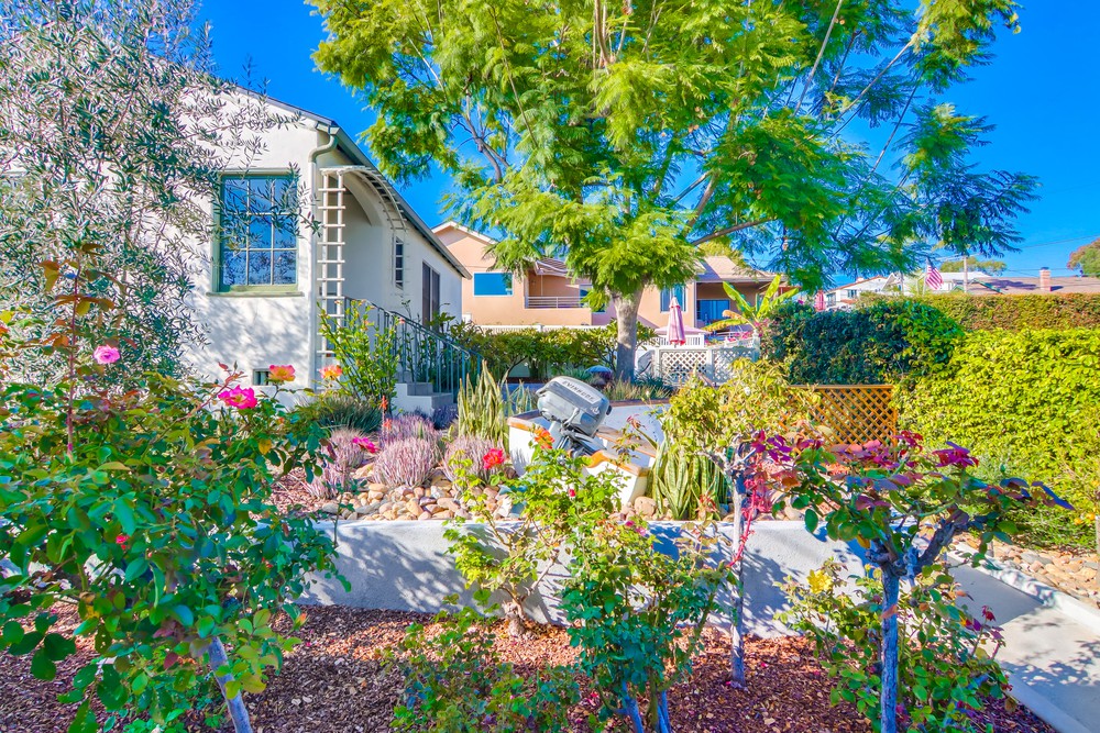 Virtual tour photo 21 of 22 for 2705 Columbia St