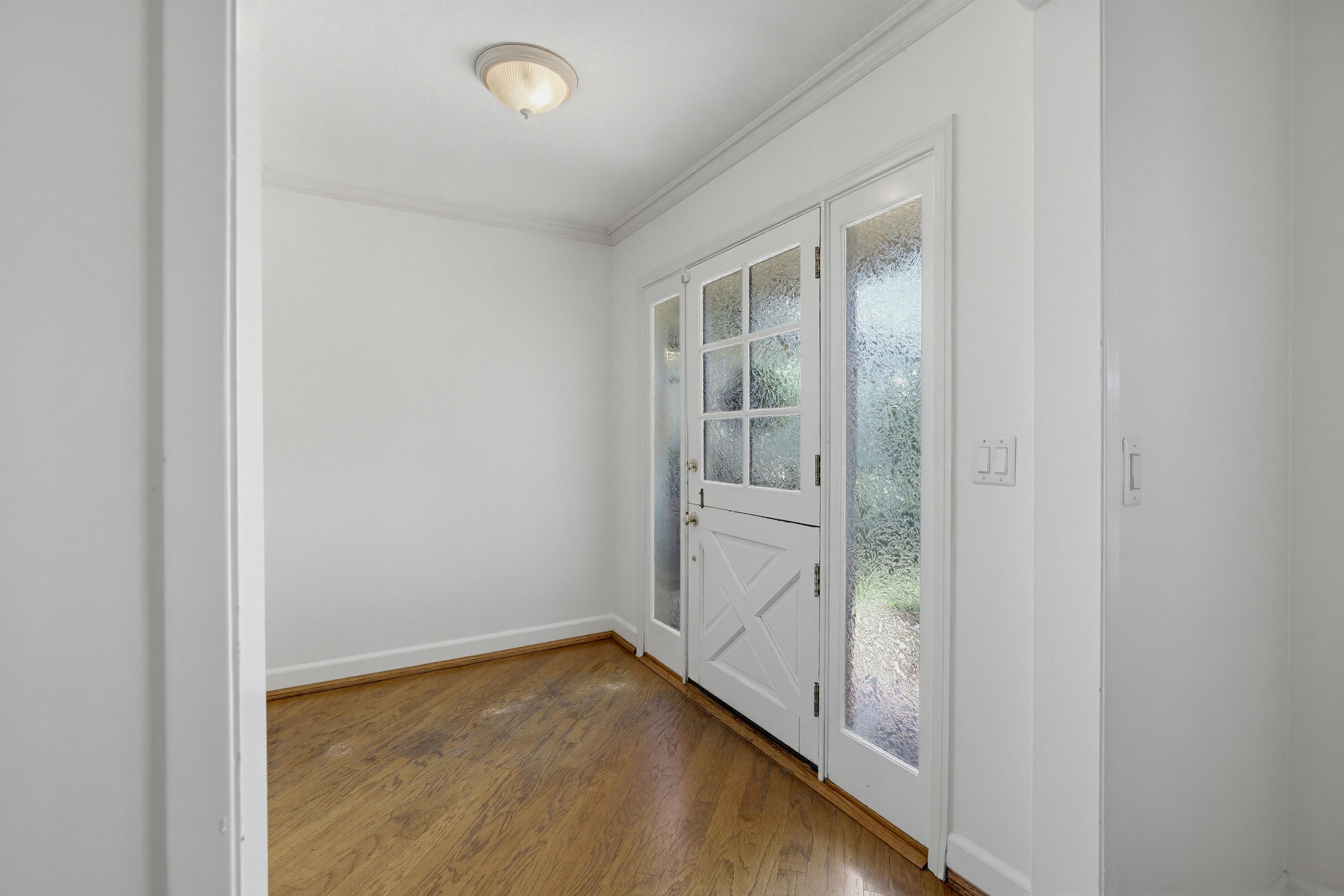 Virtual tour photo 9 of 65 for 2705 E Jacaranda Ave