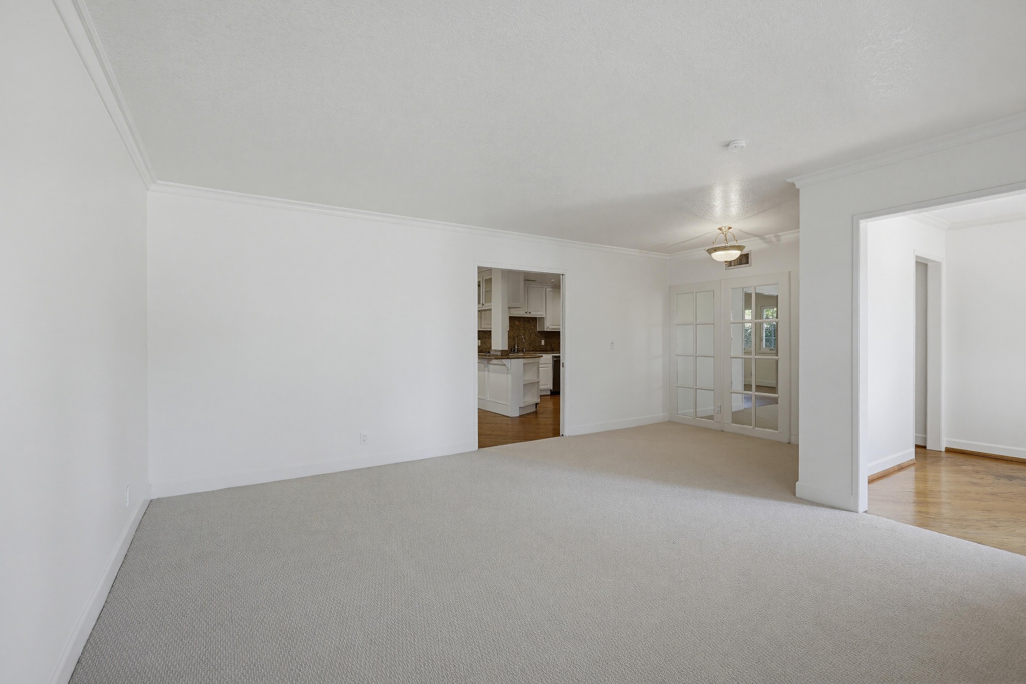 Virtual tour photo 13 of 65 for 2705 E Jacaranda Ave