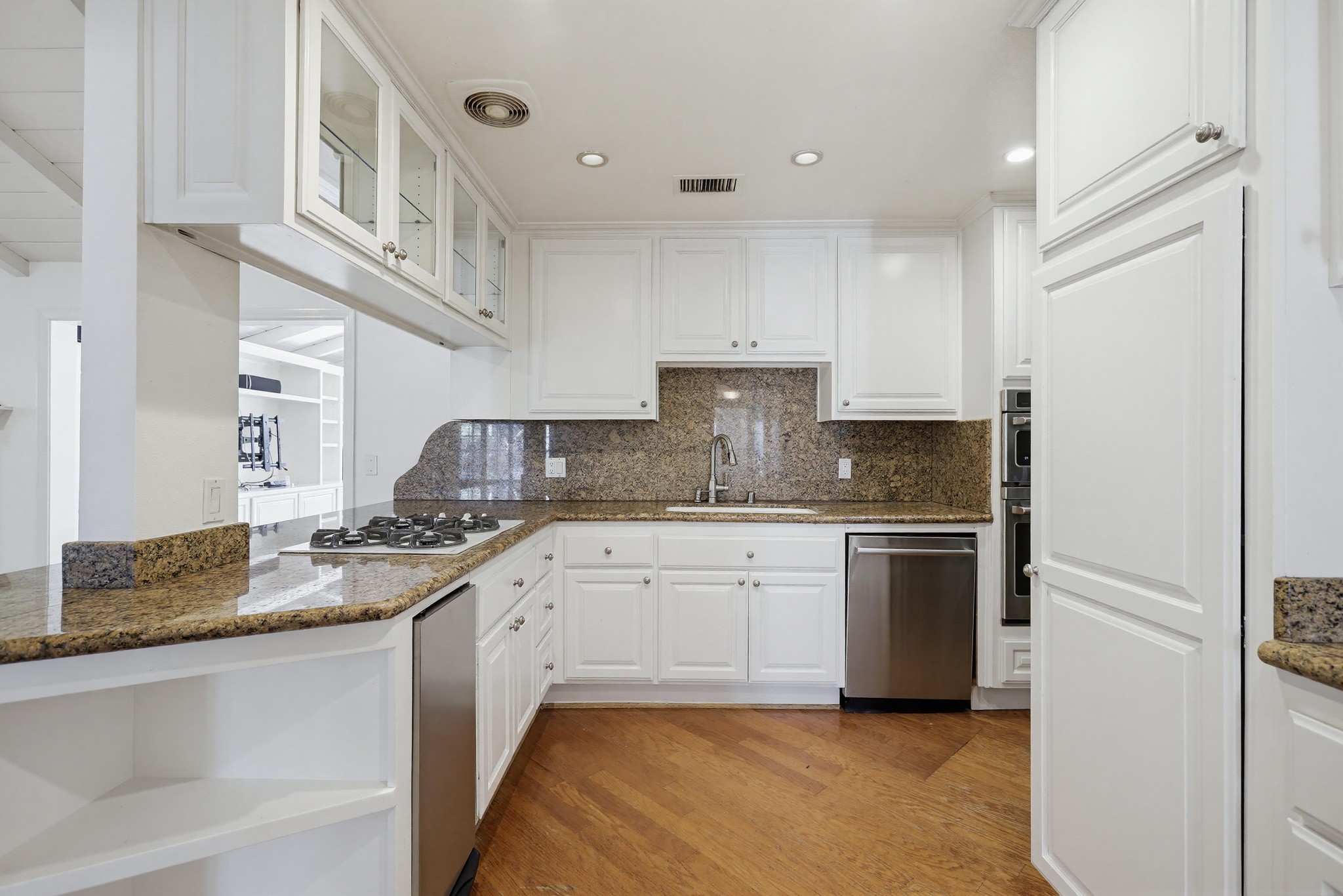 Virtual tour photo 19 of 65 for 2705 E Jacaranda Ave