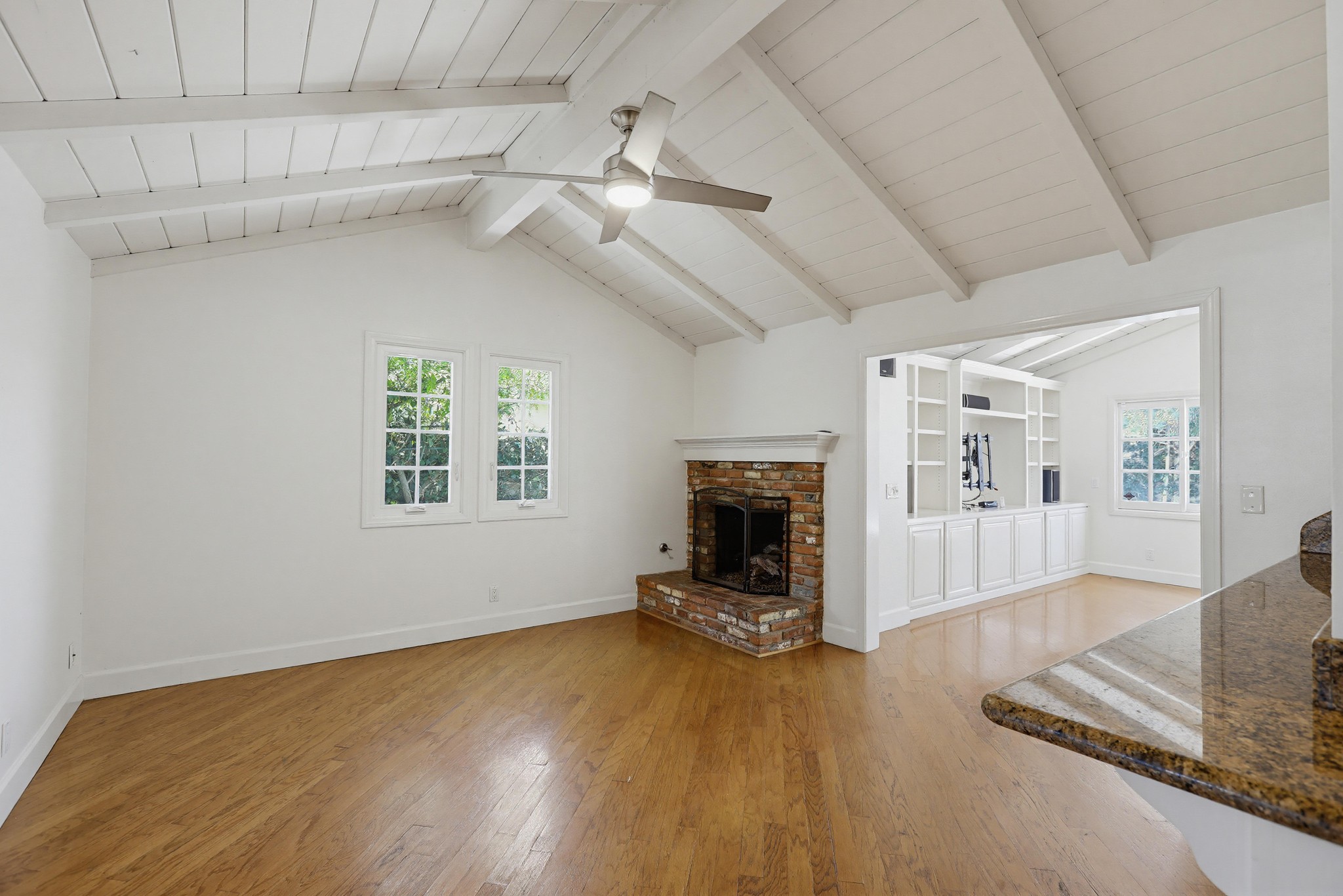 Virtual tour photo 28 of 65 for 2705 E Jacaranda Ave