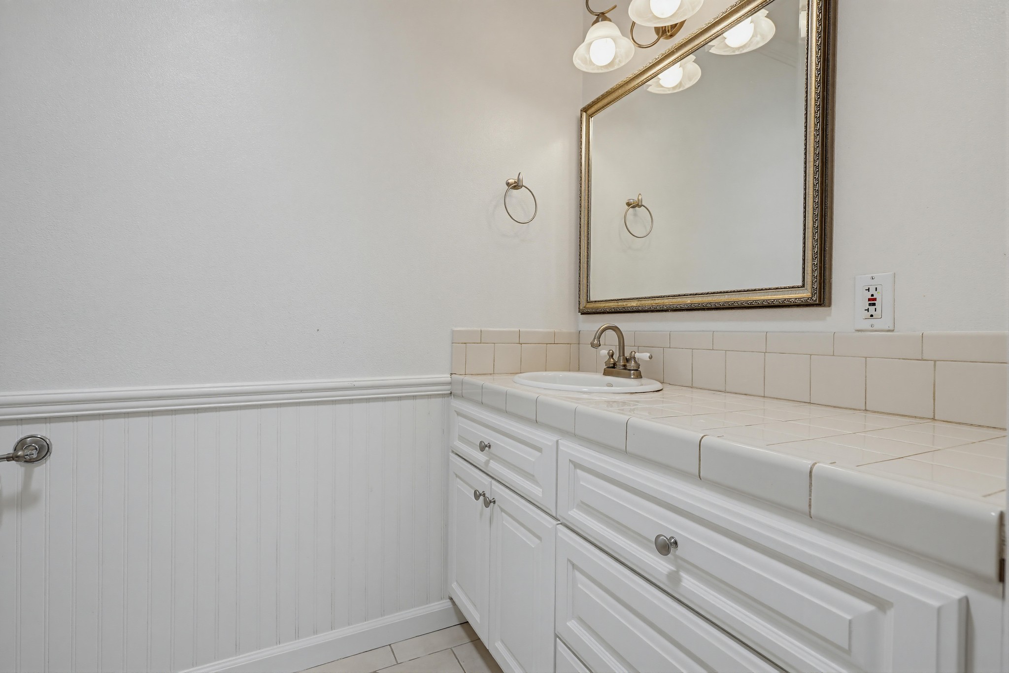 Virtual tour photo 53 of 65 for 2705 E Jacaranda Ave