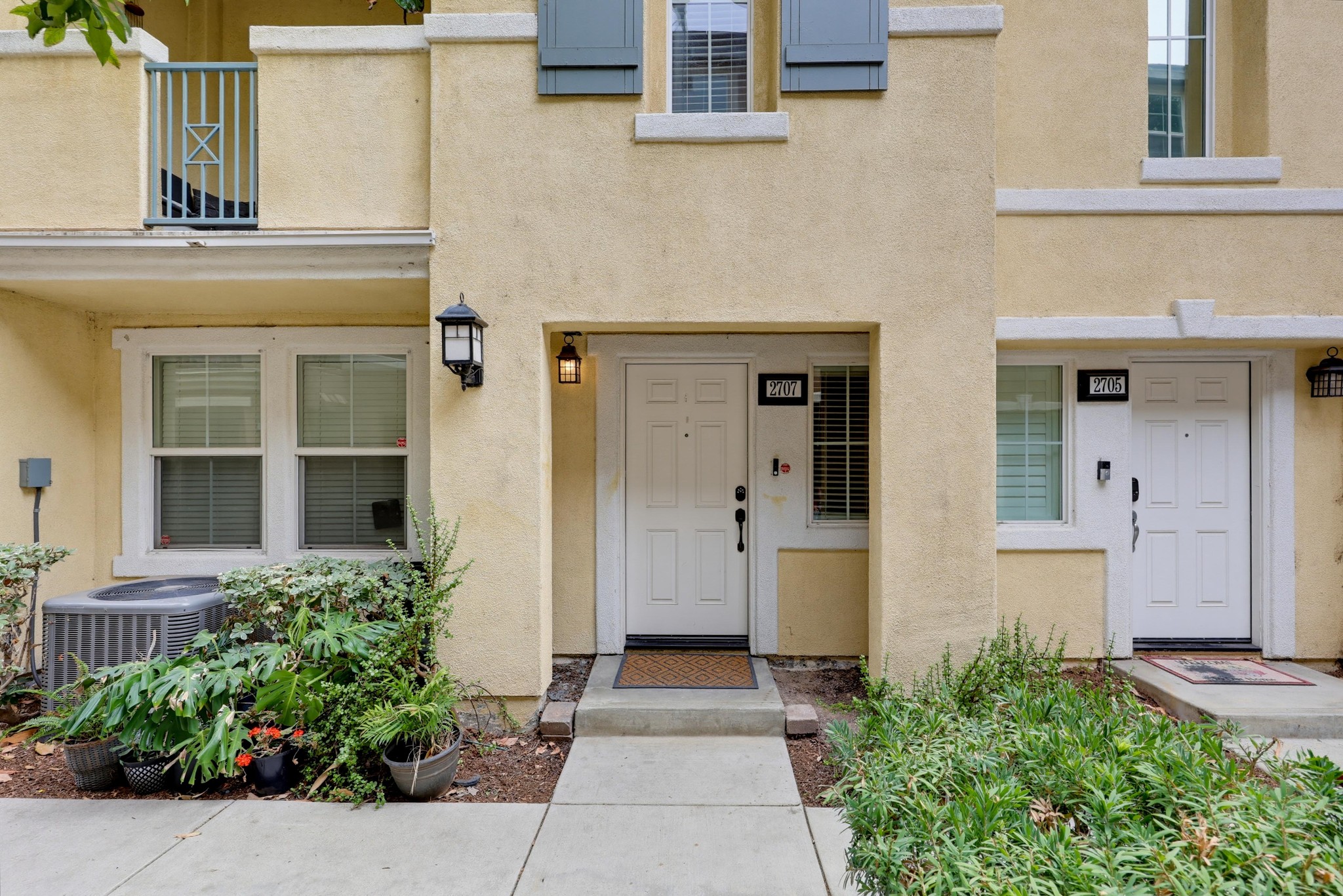 Virtual tour photo 4 of 81 for 2707 Iron Wood Ct