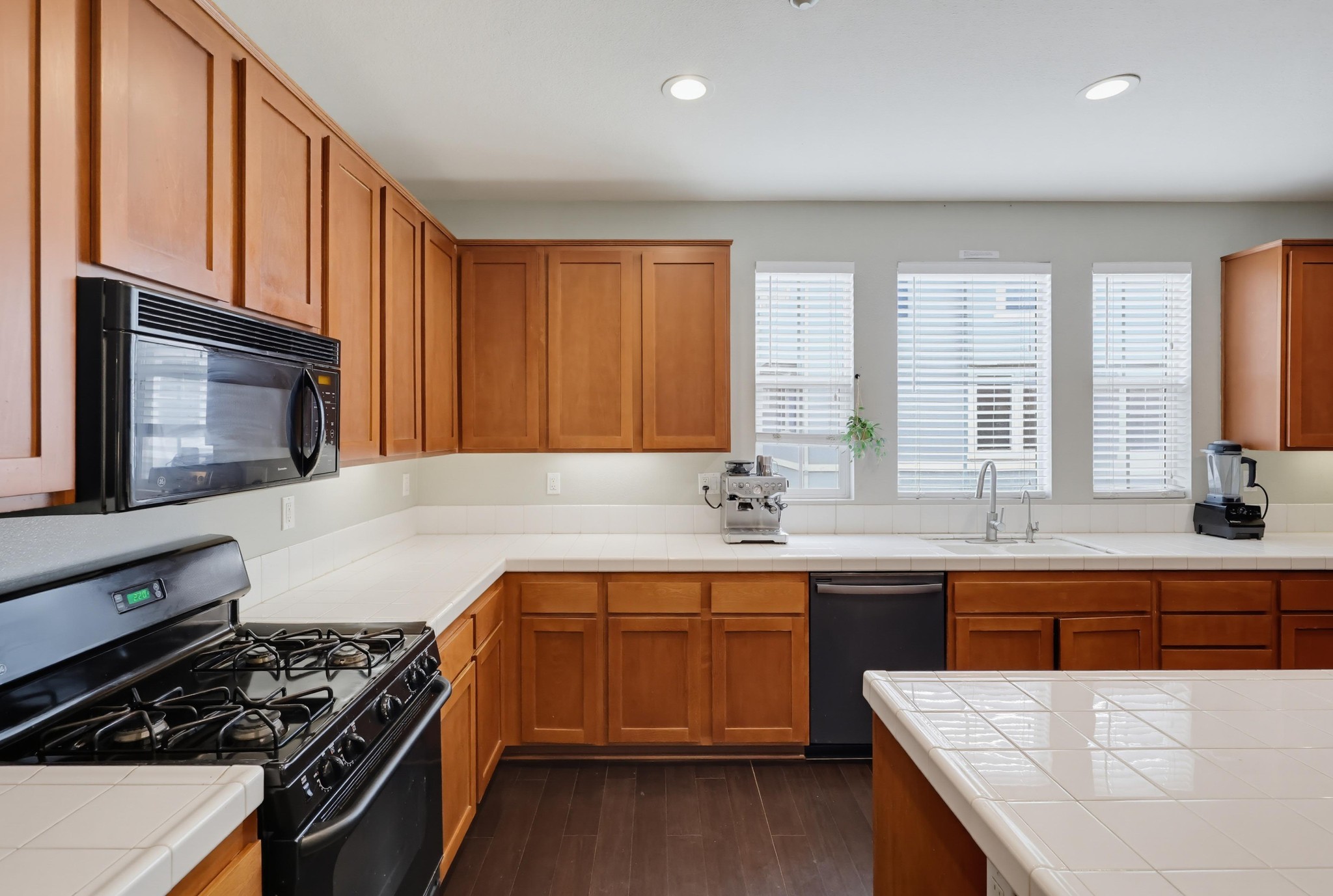 Virtual tour photo 14 of 81 for 2707 Iron Wood Ct