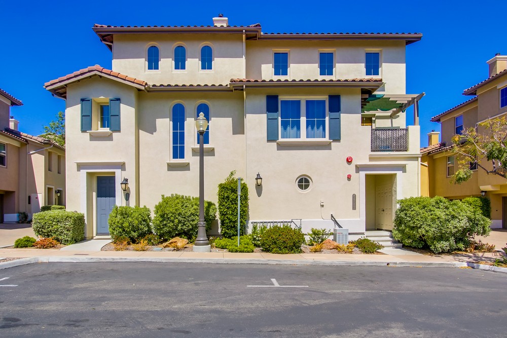 Virtual tour photo 1 of 71 for 2708 Piantino Cir