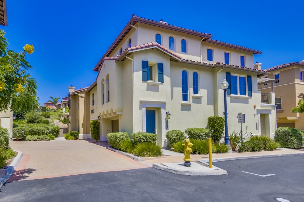 Virtual tour photo 3 of 58 for 2708 Piantino Circle