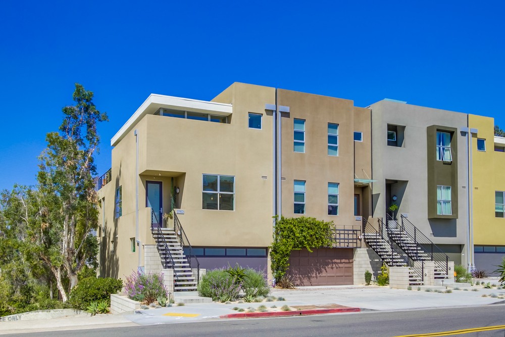 Virtual tour photo 4 of 52 for 2710 1st Ave
