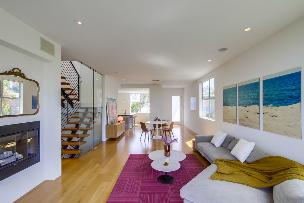 Virtual tour photo 7 of 52 for 2710 1st Ave