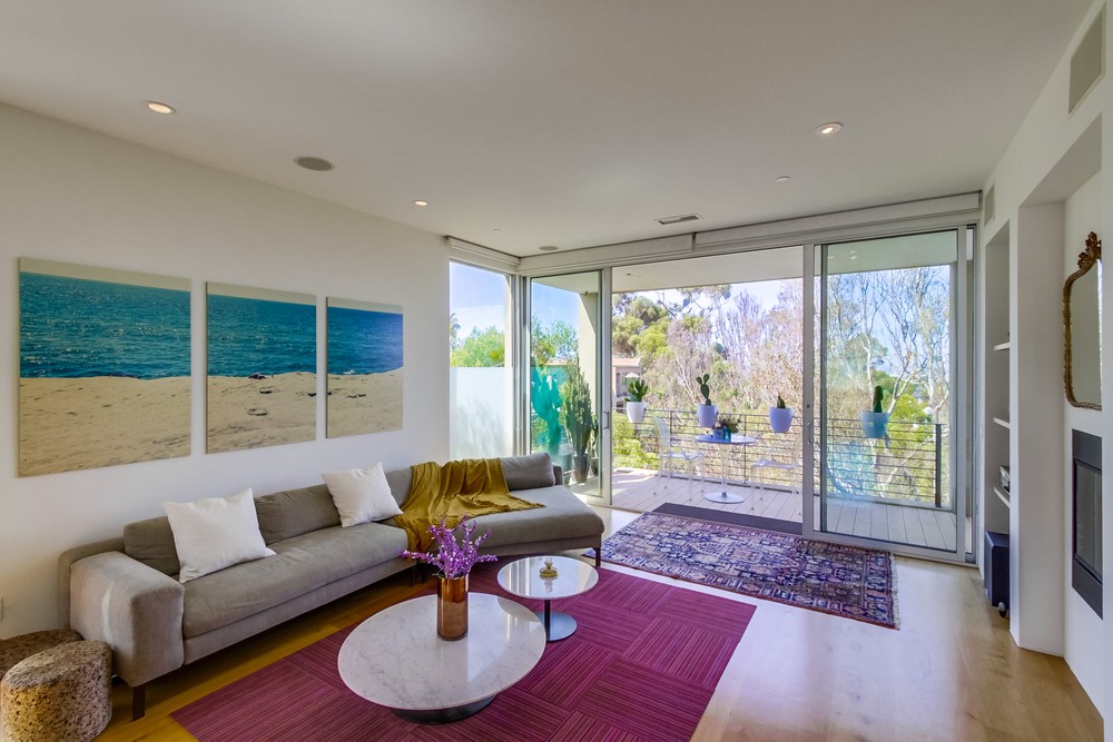 Virtual tour photo 11 of 52 for 2710 1st Ave